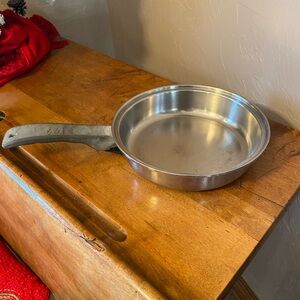 Vollrath Stainless Steel Frying Pan 9" 18 8 3 Ply Damaged Handle